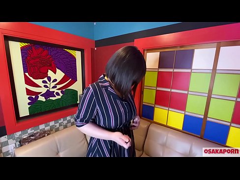 ❤️ Mrembo wa Kijapani mwenye matiti makubwa anapiga punyeto kwa kutumia midoli ya ngono na anakuwa na mshindo. Anazungumza katika mahojiano kuhusu uzoefu wake wa kutisha. Matiti makubwa na pussy yenye nywele ikiomboleza kwa sauti kubwa. Osakaporn Ponografia kali ☑